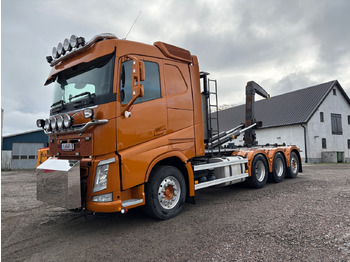 Camion ampliroll VOLVO FH 540