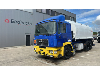 Camion citerne MAN 26.402