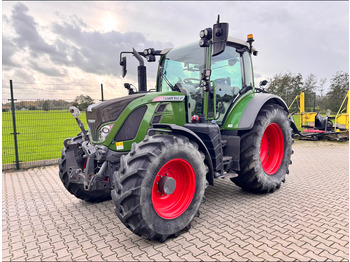 Tracteur agricole FENDT 500 Vario