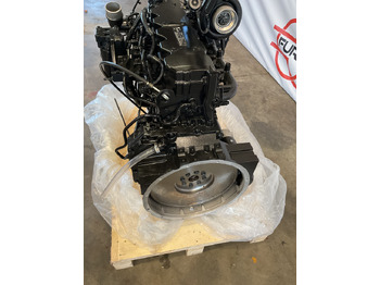 Moteur neuf Cummins QSB6.7 (1): photos 4 Moteur neuf Cummins QSB6.7 (1): photos 4
