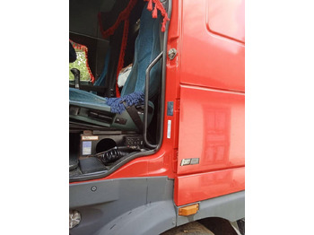 Tracteur routier DAF XF 95.430 Tractor unit: photos 4