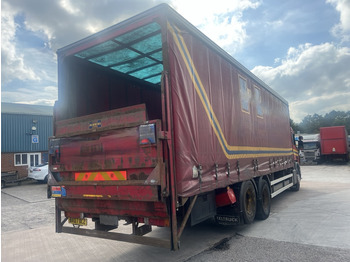 Camion à rideaux coulissants Scania P270 6x2 Curtain side.: photos 3