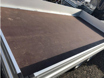 Crédit-bail de  Humbaur HT 354121 Hochlader 3,5 to. 4100 x 2100 x 350 mm Humbaur HT 354121 Hochlader 3,5 to. 4100 x 2100 x 350 mm: photos 3