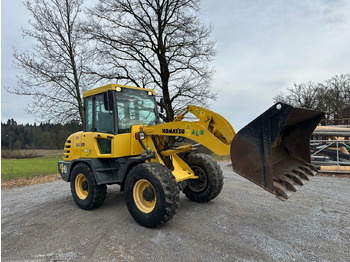 Chargeuse sur pneus KOMATSU WA 85 3: photos 2