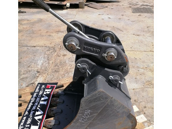 Godet pour pelle Digging bucket 600 mm with quick coupler: photos 3
