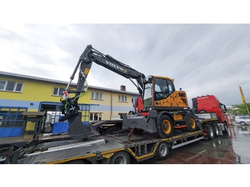 Pelle sur pneus VOLVO EWR150E