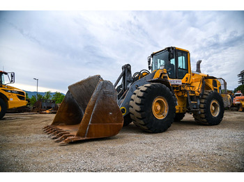Chargeuse sur pneus VOLVO L180G