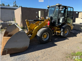 Chargeuse sur pneus CATERPILLAR 908M