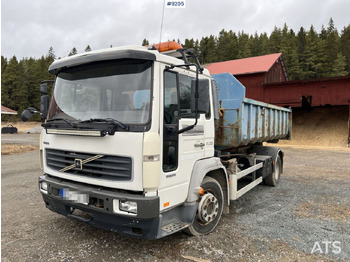 Camion ampliroll Volvo FL 6 4X2 Truncated hooklift with flatbed: photos 2