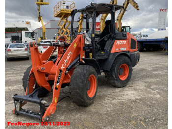 Chargeuse sur pneus Kubota R070 Machine d'origine Française: photos 1