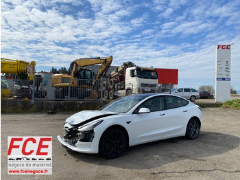 Berline TESLA