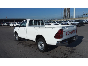 Pick-up Toyota Hilux / Revo Pick-up single Cab pack security 2.4L Turbo Diesel Manual: photos 5
