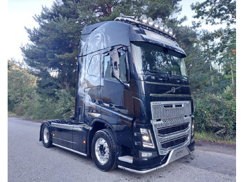 Tracteur routier Volvo FH16-650 4x2, Euro 6, VEB, airbrush: photos 3 Tracteur routier Volvo FH16-650 4x2, Euro 6, VEB, airbrush: photos 3