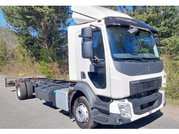 Camion chevaux Volvo FL280 4x2, E6, Wohnwagen + 2 Pferdeplaetze Volvo FL280 4x2, E6, 7.40m Chassis, Fahrgestell: photos 4
