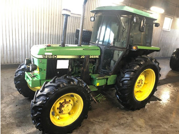 Tracteur agricole JOHN DEERE 2250