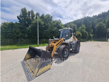 Chargeuse sur pneus LIEBHERR L 526