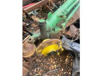 Fusée d'essieu JOHN DEERE