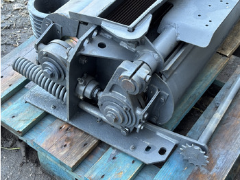 Pièces de rechange pour Machine agricole Claas Jaguar 800-900 Corncracker Gniotownik KOMPLETNY: photos 2 Pièces de rechange pour Machine agricole Claas Jaguar 800-900 Corncracker Gniotownik KOMPLETNY: photos 2