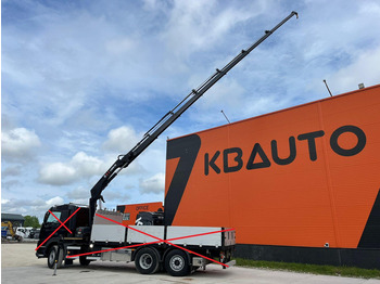 Grue auxiliaire HIAB
