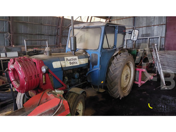 Tracteur agricole FORD