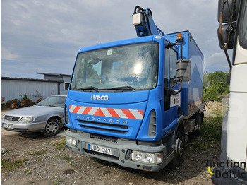 Camion avec nacelle IVECO