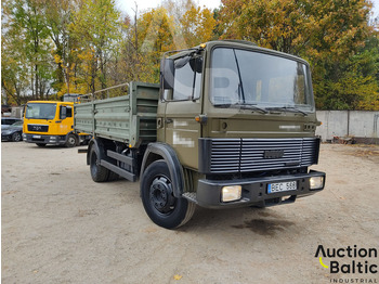 Camion plateau IVECO Magirus