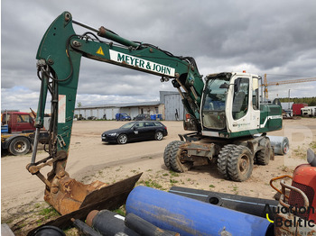 Pelle sur pneus LIEBHERR A 900