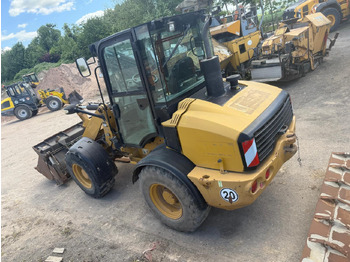 Chargeuse sur pneus CATERPILLAR 908H