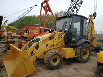 Tractopelle JCB 3CX