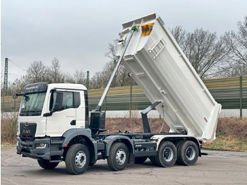 Camion benne MAN TGS 41.400