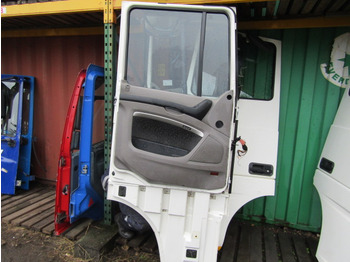 Cabine et intérieur pour Camion DAF XF 105 NEARSIDE (PASSENGER) COMPLETE DOOR: photos 3 Cabine et intérieur pour Camion DAF XF 105 NEARSIDE (PASSENGER) COMPLETE DOOR: photos 3