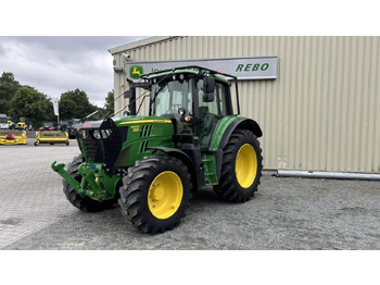 Tracteur communal JOHN DEERE