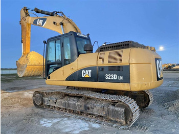Pelle sur chenille CAT 323 DLN: photos 3