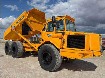 Tombereau articulé VOLVO A25C
