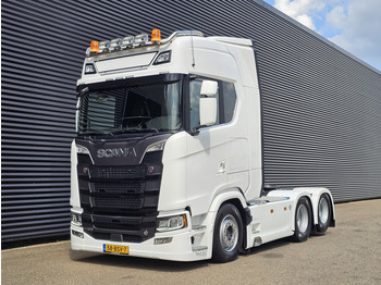 Tracteur routier SCANIA S 770