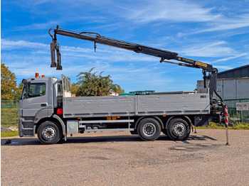 Camion grue MERCEDES-BENZ