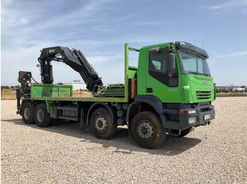 Camion grue Iveco Trakker 380: photos 4