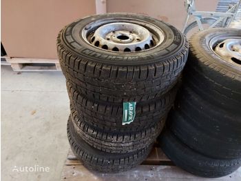 Pneus et jantes FORD Transit: photos 1