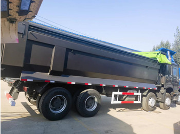 Camion benne Sinotruk HOWO 8*4 Dump truck: photos 2