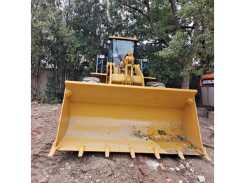 Chargeuse sur pneus CATERPILLAR 966H