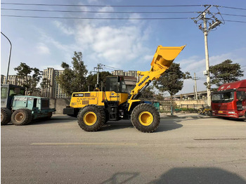 Chargeuse sur pneus KOMATSU WA 380: photos 4 Chargeuse sur pneus KOMATSU WA 380: photos 4