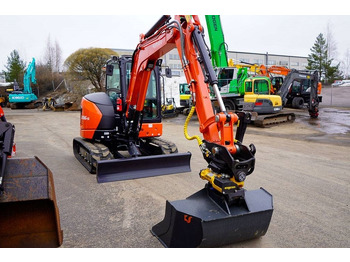 Mini pelle Kubota U56-5 VALMIIKSI VARUSTELTU: photos 5