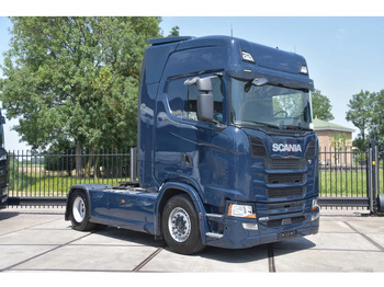 Tracteur routier SCANIA S 450