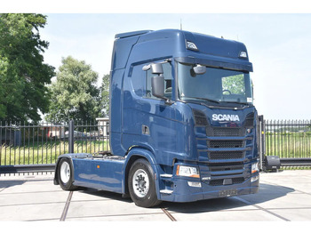 Tracteur routier SCANIA S 450