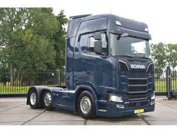 Tracteur routier SCANIA S 520