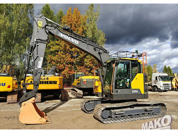 Pelle sur chenille VOLVO ECR145EL