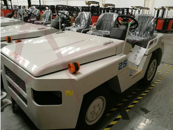 Tracteur à bagages TOYOTA