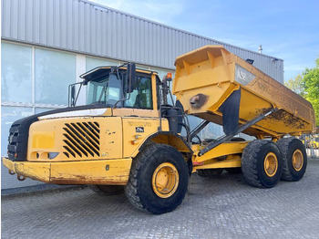 Tombereau articulé VOLVO A25E