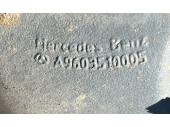 Essieu arrière MERCEDES AXLE + HUBS R440-13,0 2,733 ACTROS MP4: photos 3