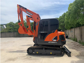 Pelle sur chenille DOOSAN DX60
